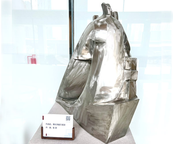 鄭和雕塑《乘長風(fēng)破萬里浪�?jpg.jpg 鄭和雕塑《乘長風(fēng)破萬里浪�?jpg.jpg